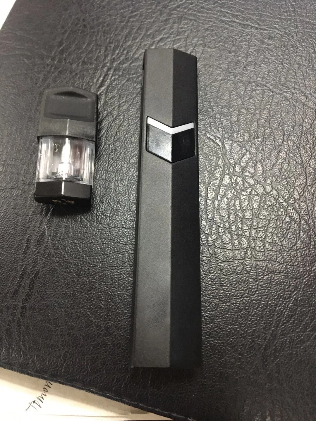 New Design Custom Logo 350mAh Pod Vape Pen 0.5ml Magnetic Cartridge Ceramic CBD Vape Pen Kits