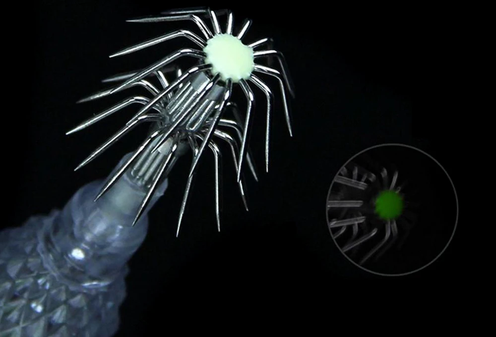 LED Underwater Night Fishing Light Attracting Fish Lamp With Hook