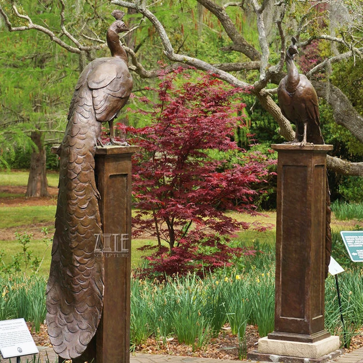 Custom outdoor decoration metal craft bronze animal brass peacock statue