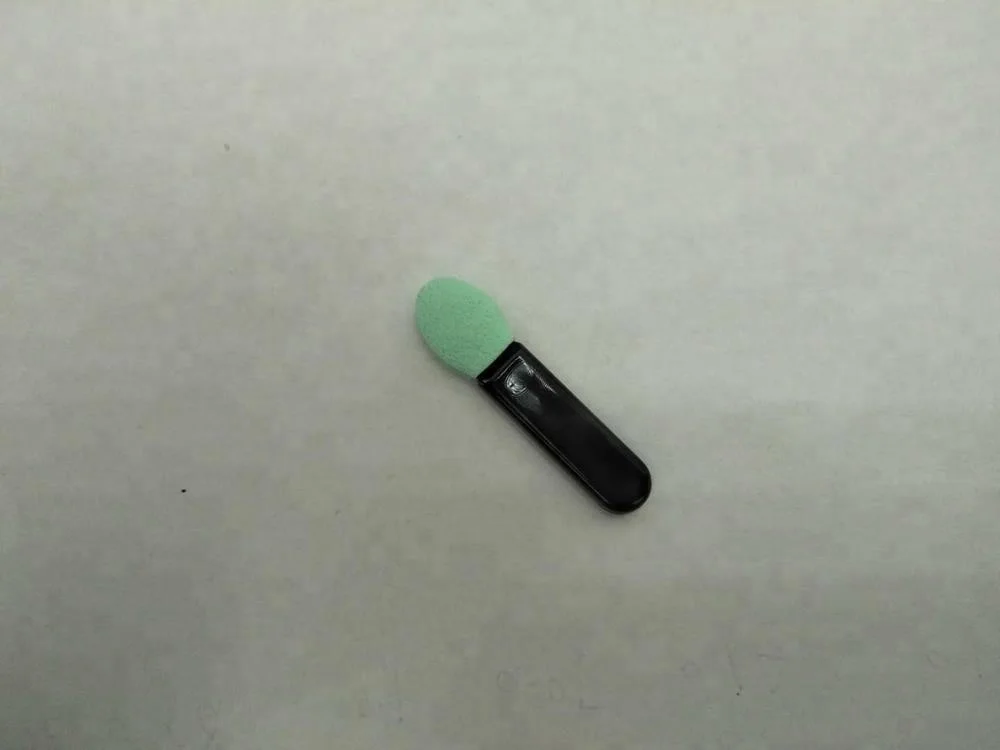 
Disposable Eye Shadow Sponge Brushes Oval Makeup Applicator, Great for Eye Makeup, Nail Art & Crafts 