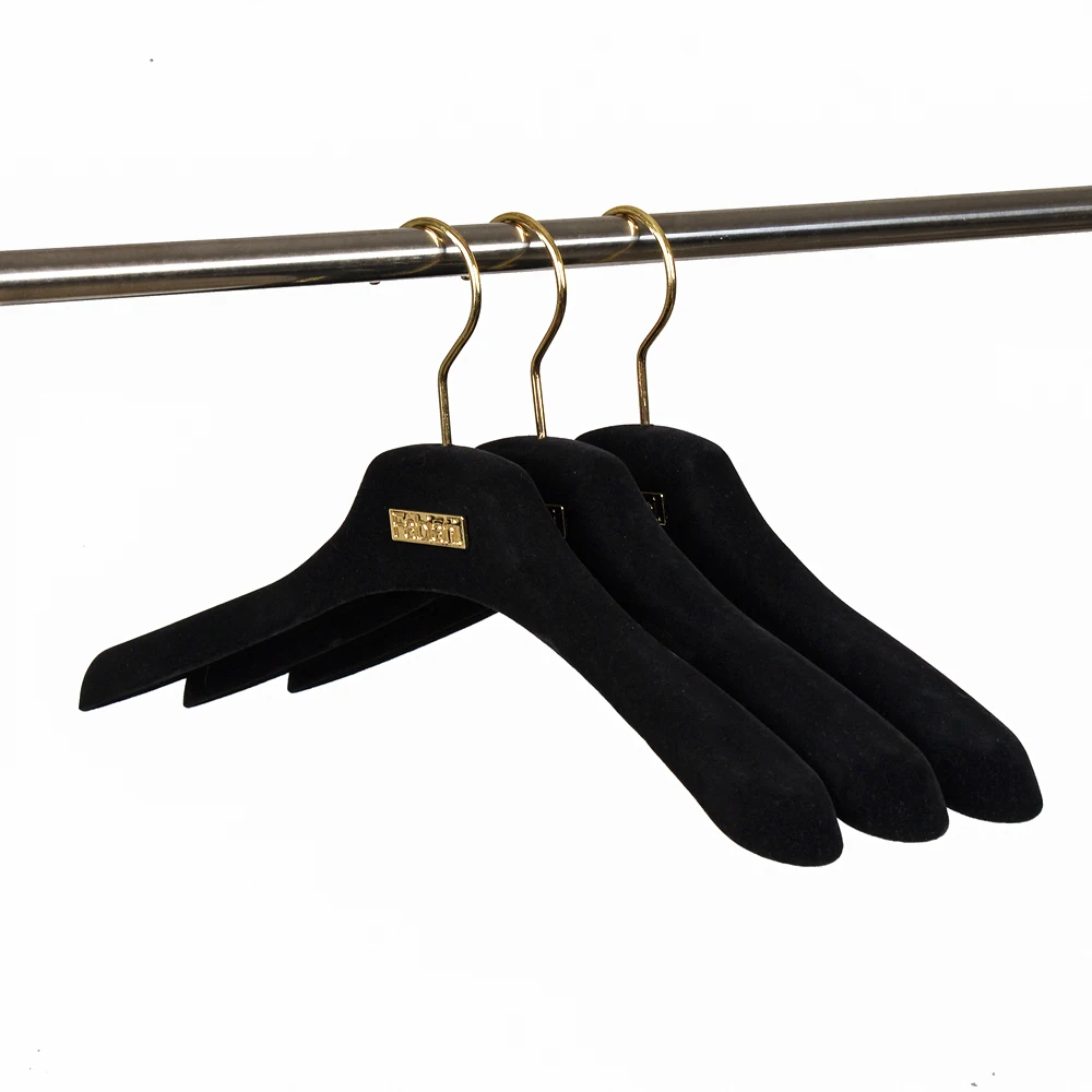 Wholesale high quality non slip black velvet plastic coat hangers with logo