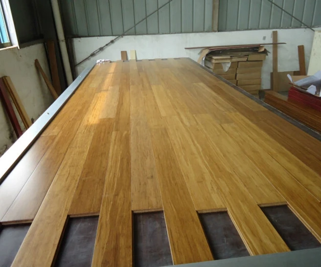 Гладкое и УФ-покрытие, натуральный цвет 14x125x1850 мм, бамбуковое напольное покрытие