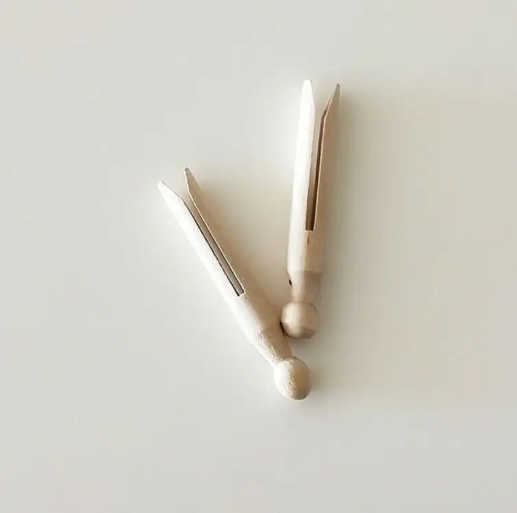 Beautiful wooden clips , wooden bag clips , wooden pegs