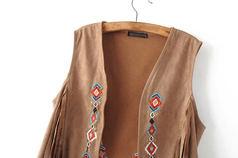 
women ethnic style ethical embroidery fake suede vest with fringes 