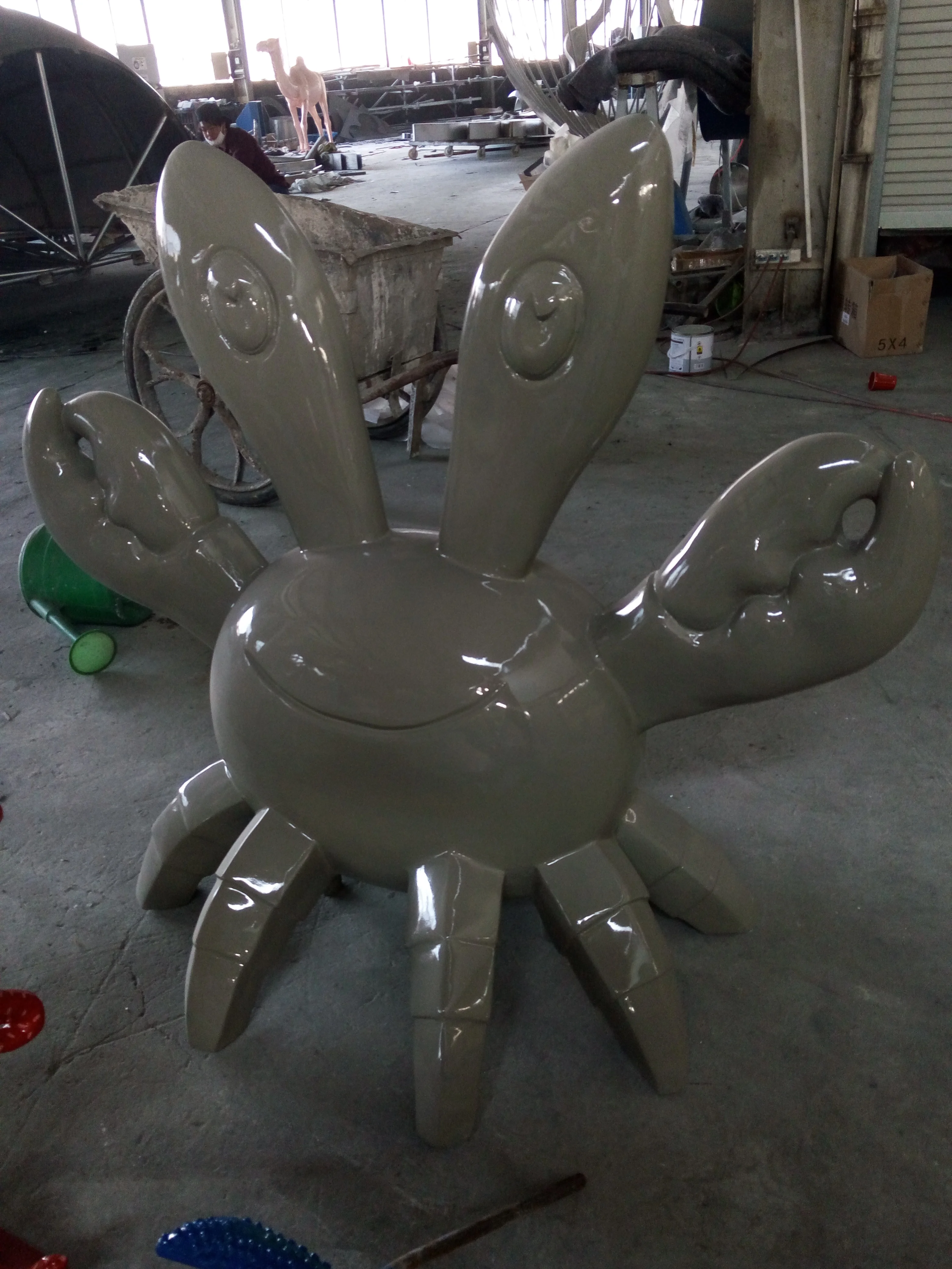 Modern art fiberglass Shopping mall window display prop crab sea animal statue home decoration indoor sculpture