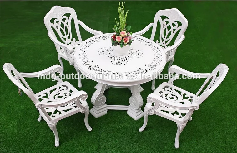 Маленький красивый орнамент ручной белый круглый обеденный стол