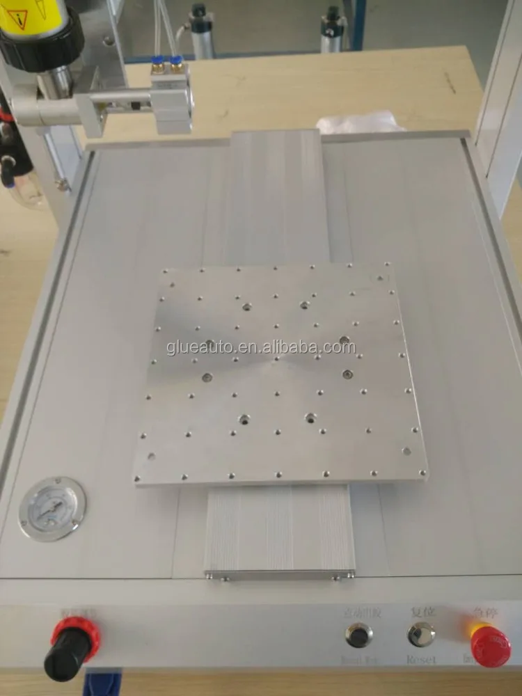 High speed and accuracy Desktop Three-axis Glue Dispensing Machine automatic glue dispenser