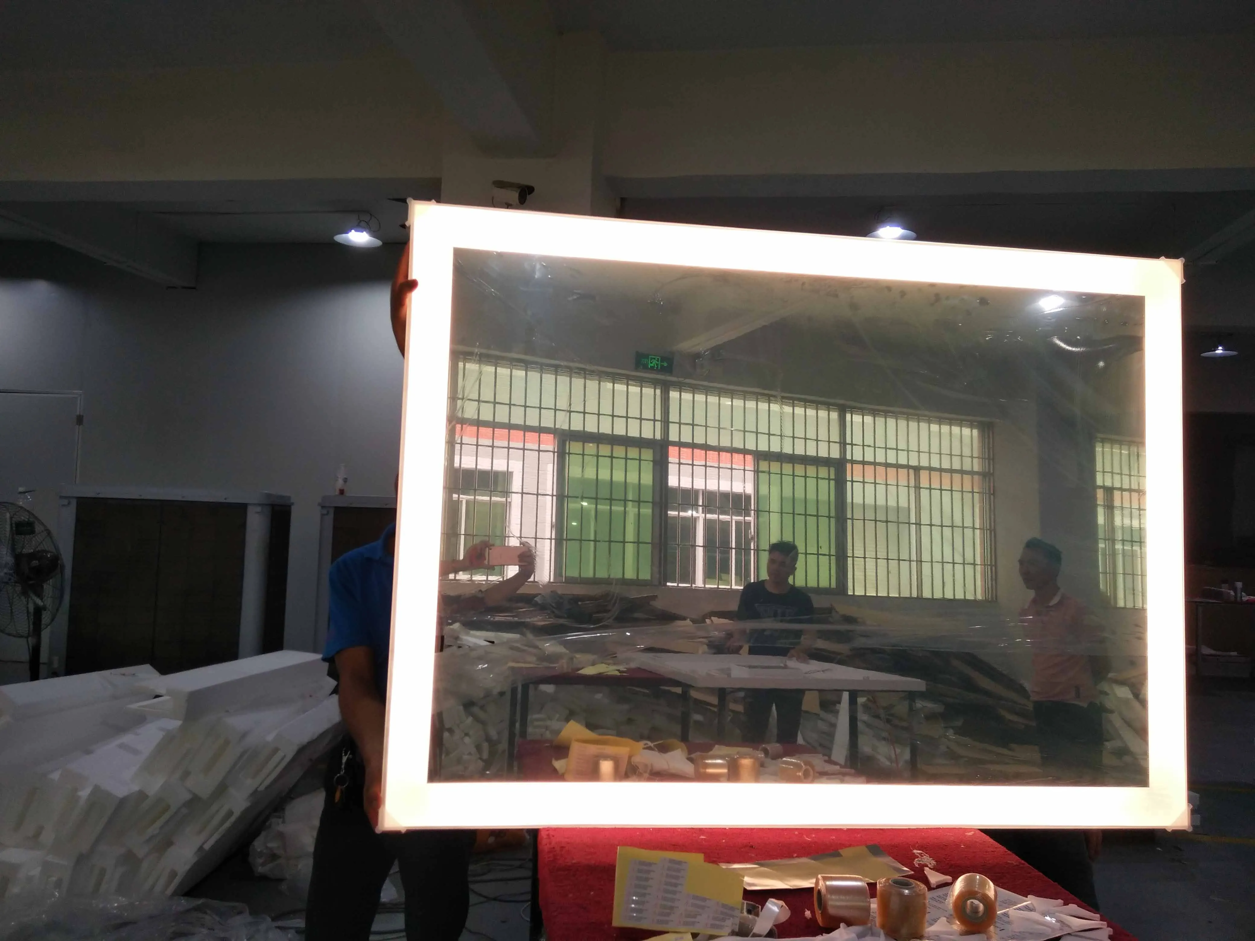 High Quality Home Decoration Hotel Luxury Mirror with Night Light