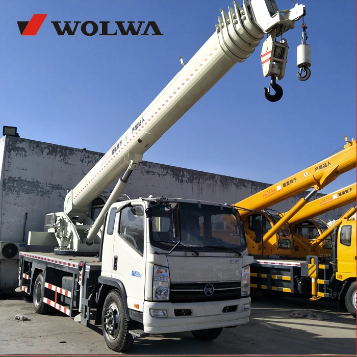 12 ton small truck mounted crane from jining truck crane factory