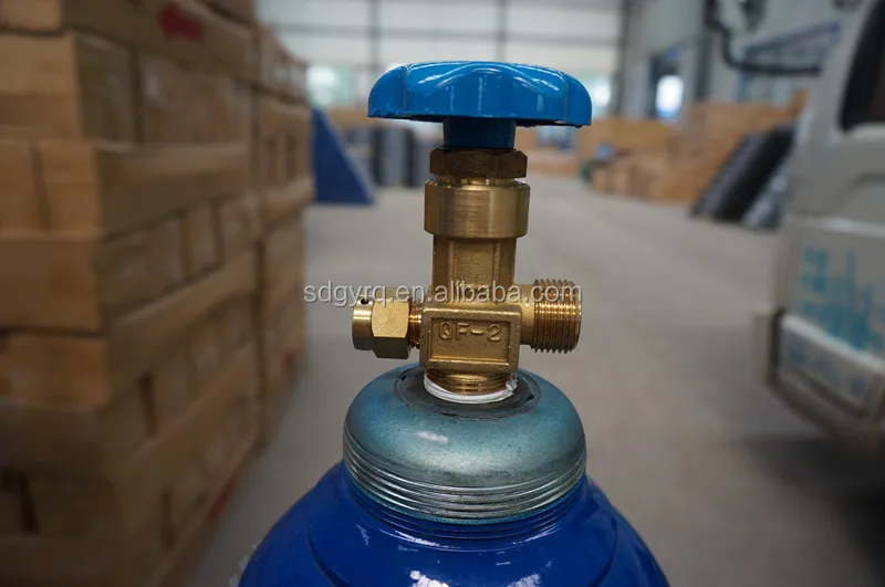 15L Oxygen gas cylinder with valve & safety cap