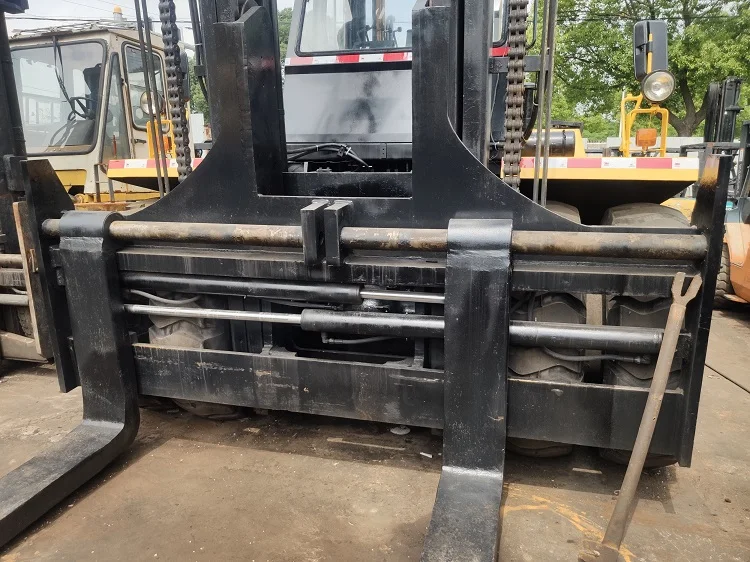 Подержанный японский 25-тонный дизельный вилочный погрузчик Komatsu 250z (2,5-25 тонн), продажа тяжелых вилочных погрузчиков