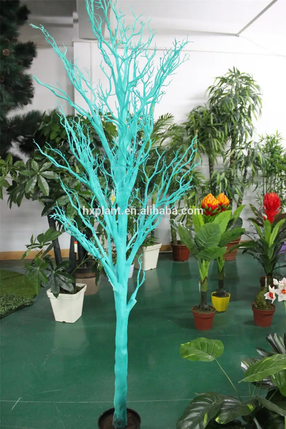 Lifelike artificial coral branches for home decoration, various colors of coral trees.