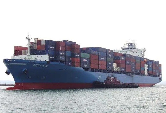 Wedding Favors Gift Giveaway Souvenir Love Themed Metal Bottle Opener