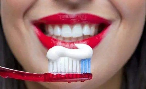 toothpaste charcoal toothpaste  whitening toothpaste oem121g