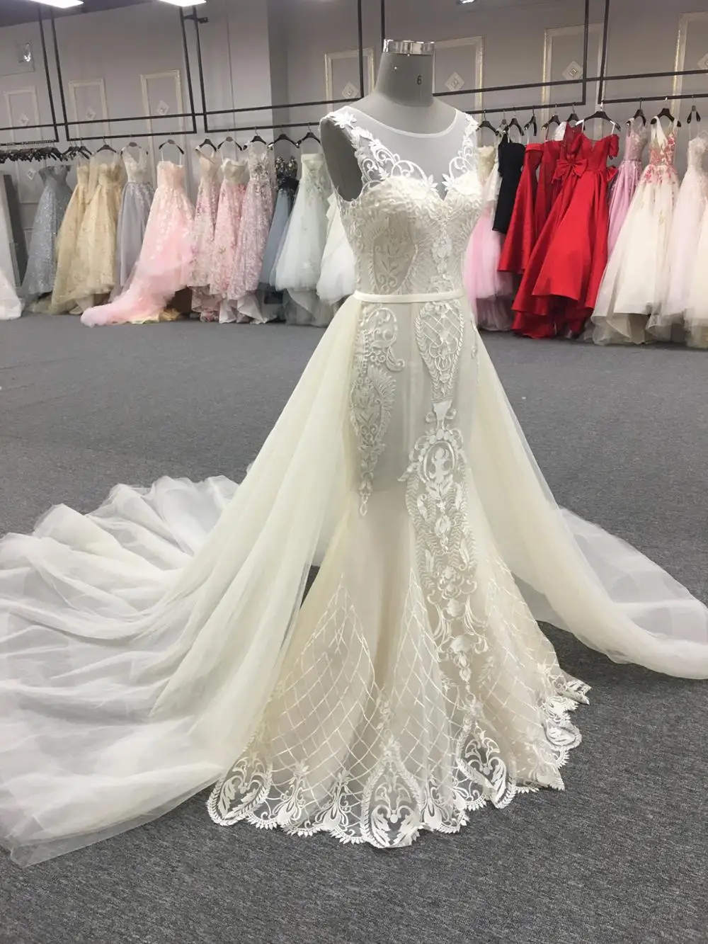 Latest Wedding Gown Designs Sexy Mermaid Wedding Dresses 100% Polyester Satin Modern Midi Amanda Novias Scoop Illusion Ivory
