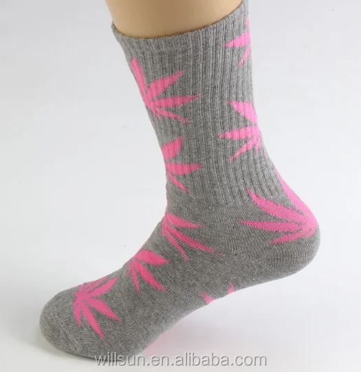 
Men Women wholesale Maple leaf socks Weed Plantlife Hemp Skateboard hip-hop socks customized logo 