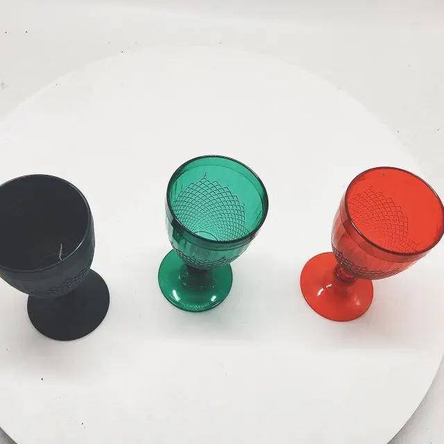 
Wholesale 350ml embossed wine glasses/Plastic Champagne Glass 