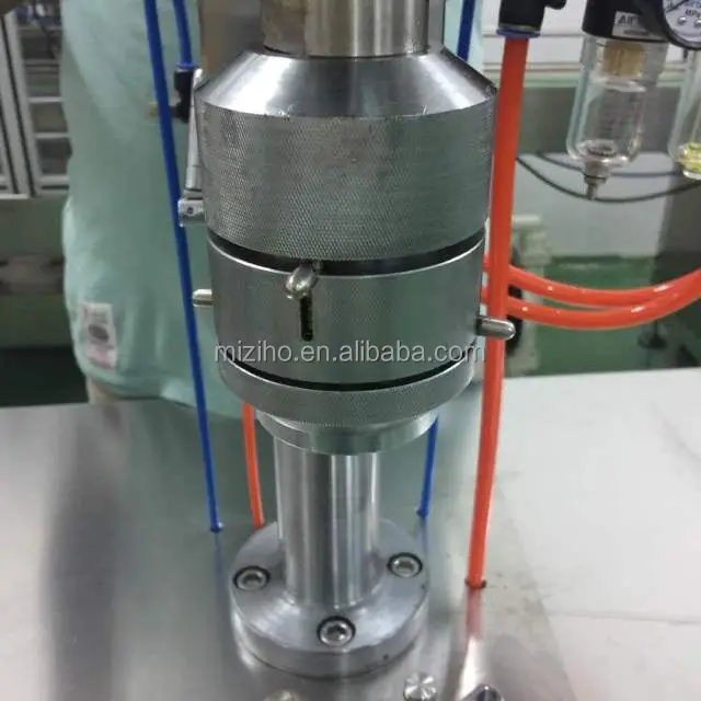 Стандарт CE полуавтоматический аэрозоль для наполнения и запечатывания и надувное линии