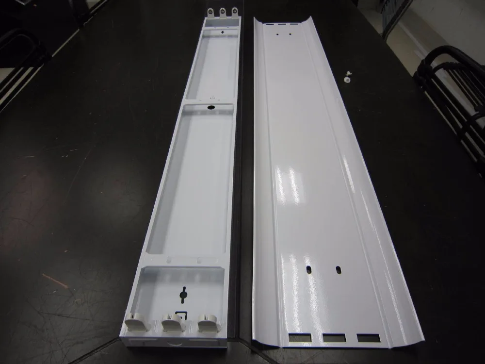 CE qualified 3xt8 three tubes fluorescent lighting fixture 4ft/5ft/8ft