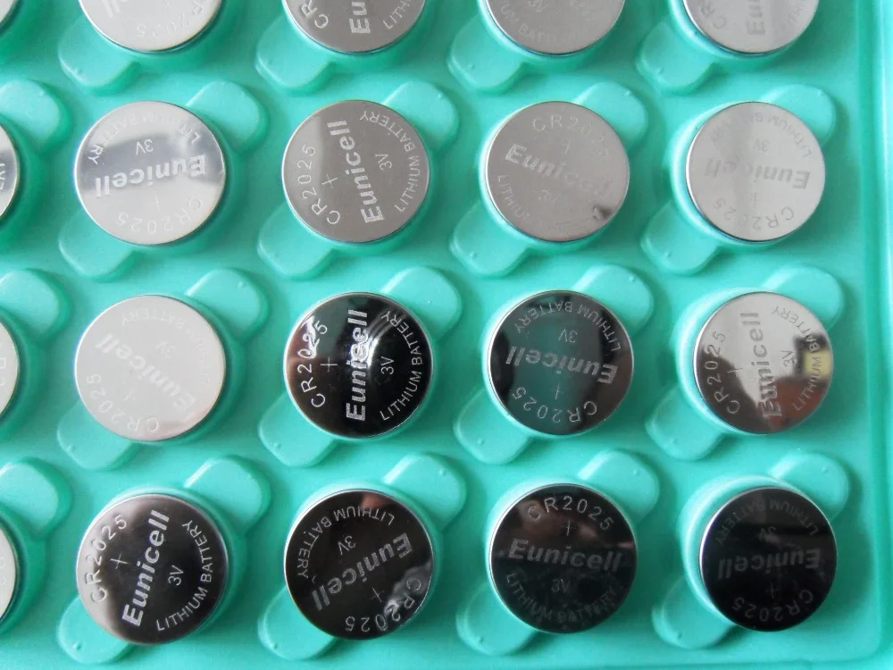 CR2025 lithium button cell 3v battery with solder pins tabs tags