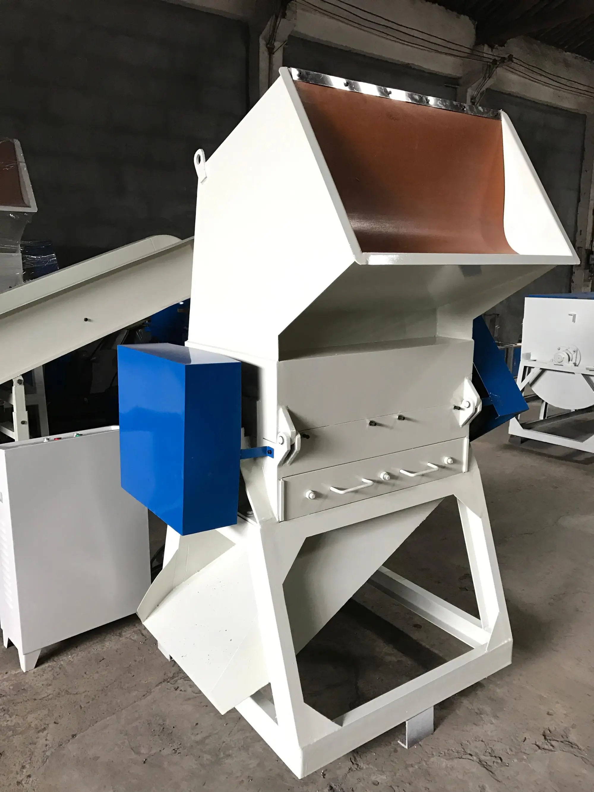 Plastic bottle Grinding Machine With Good Quality