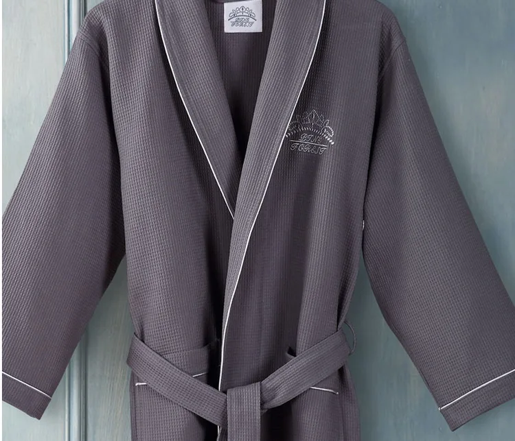 Custom Size 100% Cotton White Shawl Collar Terry Bathrobe in stock