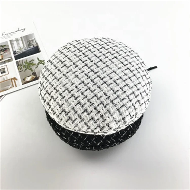 
Winter New Arrive Fashion Wind Port Black And White Bow Tie south Africa Beret Students Octagonal Cap 