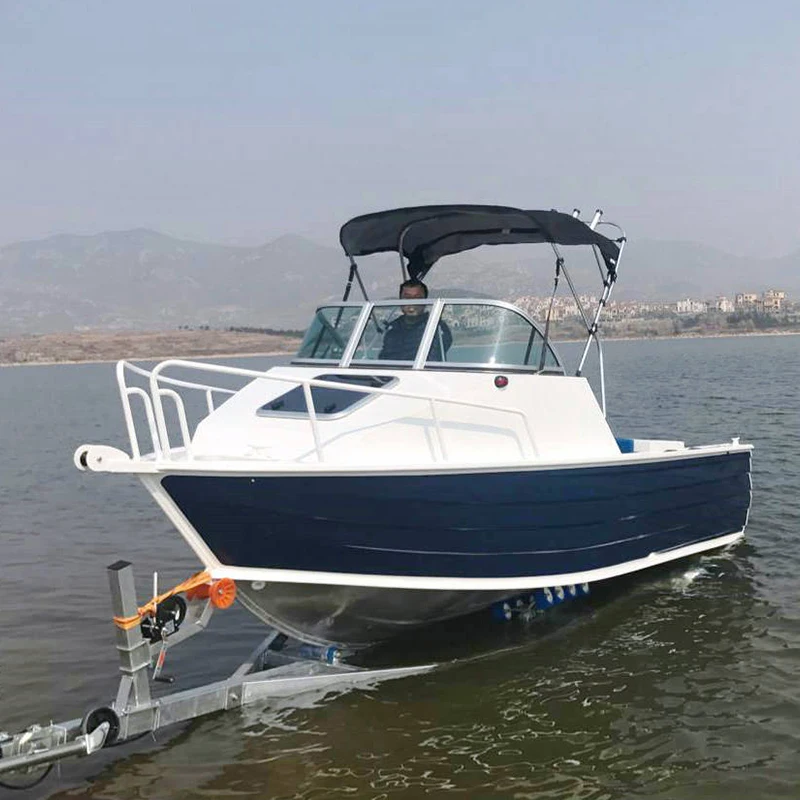Рыболовная лодка PR550 с алюминиевой кабиной