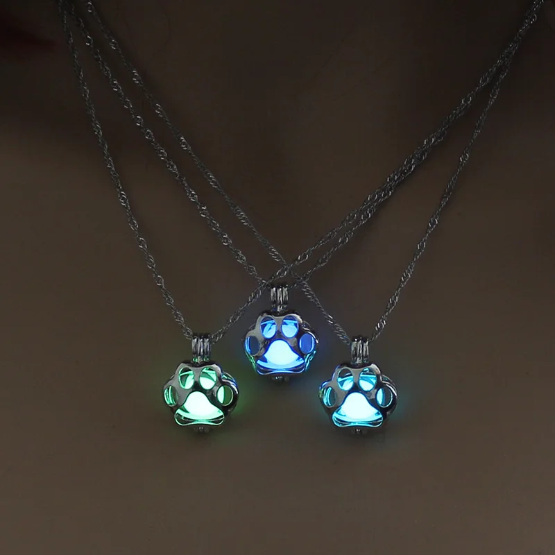 Glow In The Dark Pet Paw Footprint Necklaces Cute Animal Dog Cat Love Heart Pendant Necklace For Women Girls Jewelry Necklace