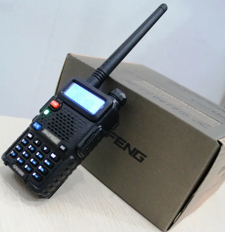 Рация двухдиапазонная Baofeng UV-5R