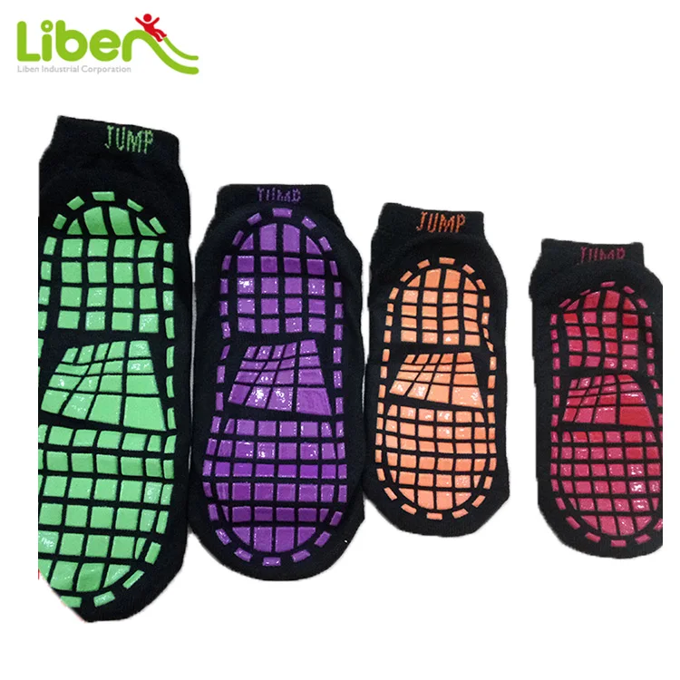 Custom Child Yoga Sock Manufacturer Kids Trampoline Sock