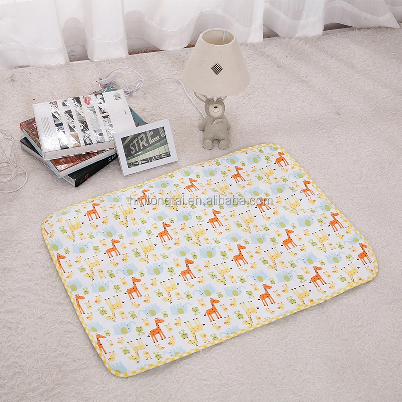
bamboo fibre water-proof and free breathing ultralarge baby changing pads mat yellow giraffe 