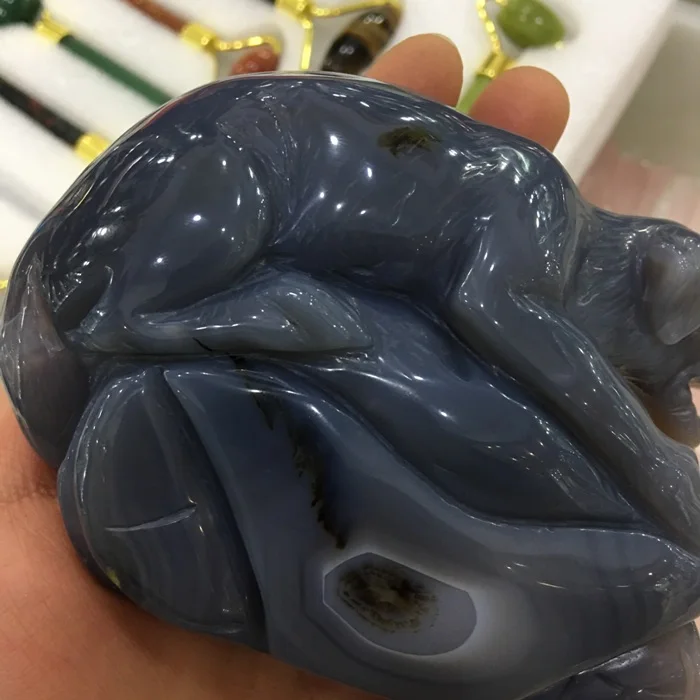 Custom High Quality Natural Agate Polished Carving Crystal Agate Dog Decoration