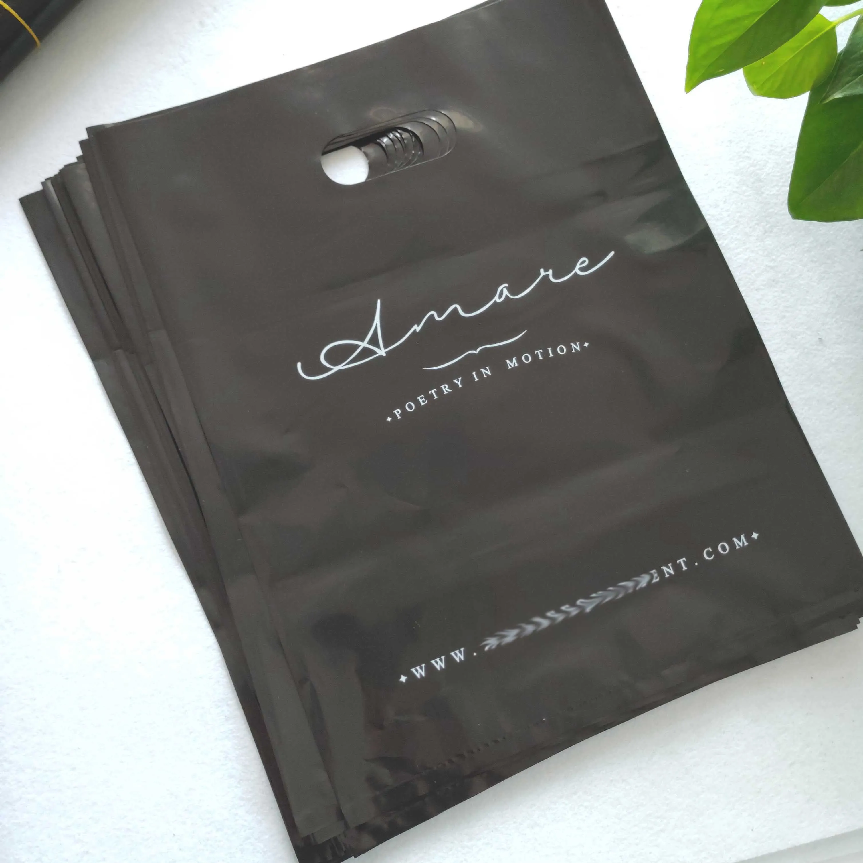 
PE/LDPE 100% Biodegradable Die cut Custom Printing Shopping Plastic Bags With Own Logo for Wholesale price 