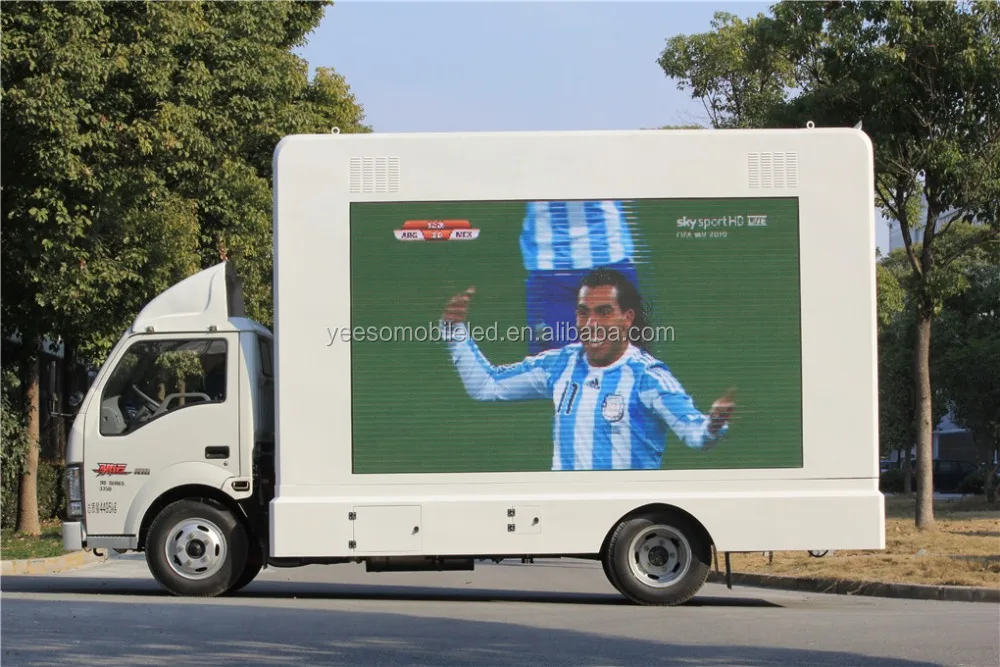 Outdoor Mobile Advertising Truck with one side LED screen and one side rolling lightbox