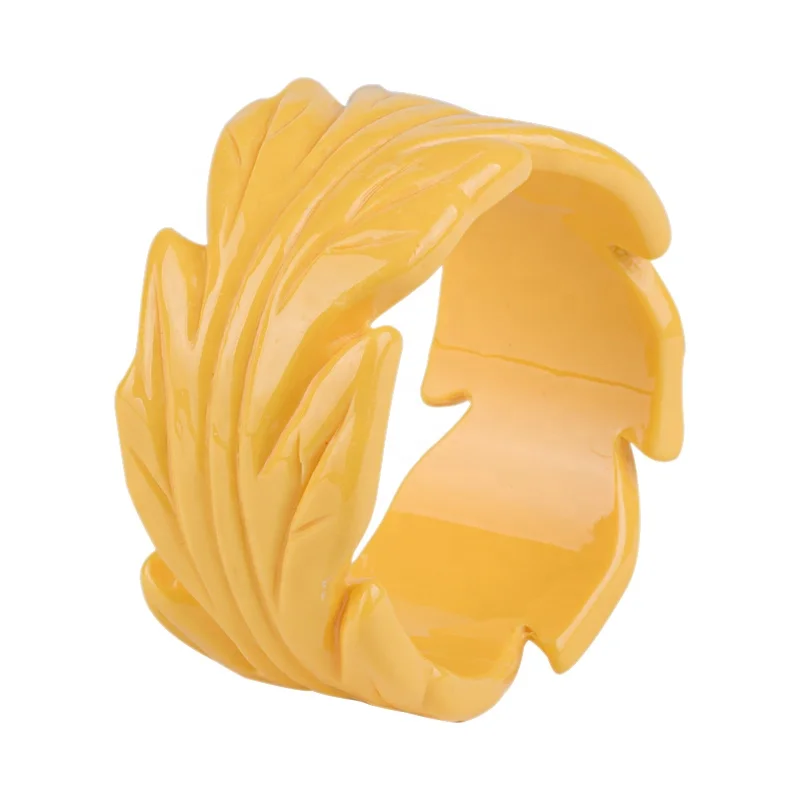 Chinese Art Design Wholesale Price Soild Colour Carved Leaf Shape Big Size Acrylic Resin Bangle