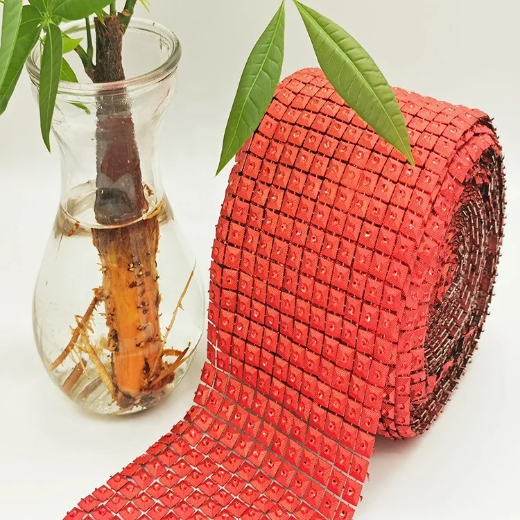 Stylish 12 rows red Square plastic rhinestone mesh  for Wedding Table Wrap