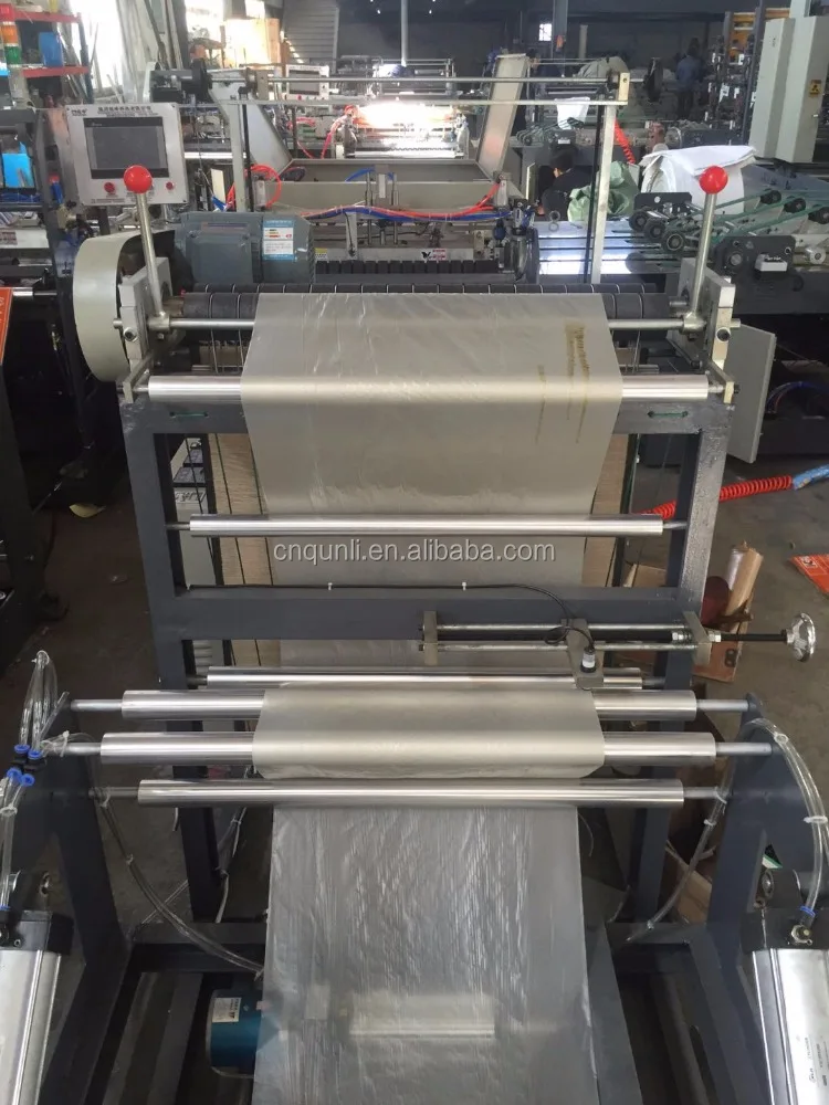 
automatic PP woven liner bag inserting bottom sewing machine 