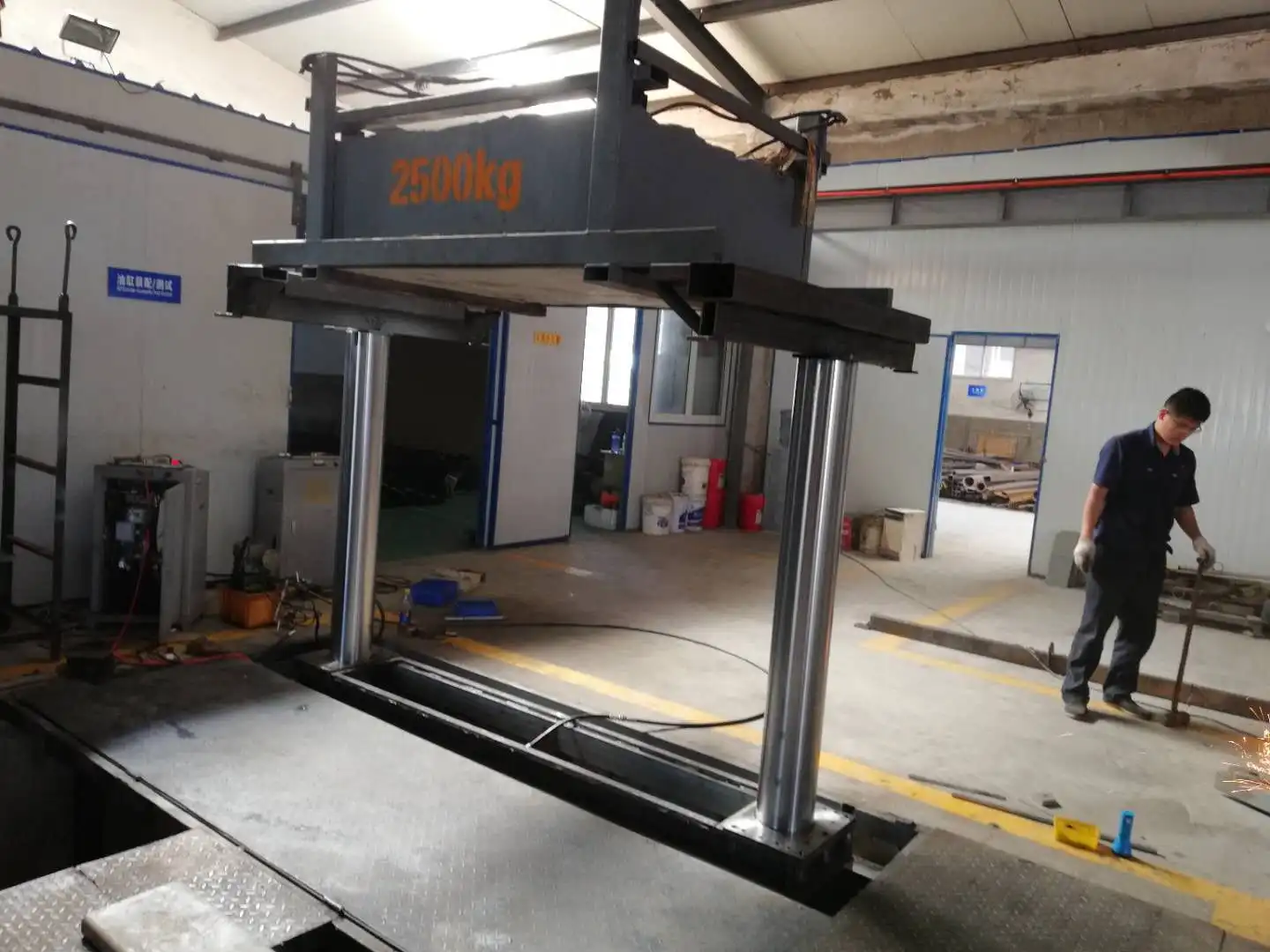 Two post car lift 4000kg parking lift car parking system