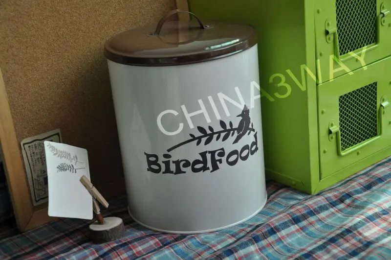  Металлический контейнер для еды собак