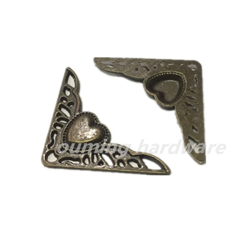 
Zinc Alloy Wooden Box Corner,Wine Box Protector,Embellishment Findings Triangle Corners Antique Bronze Hollow Pattern 