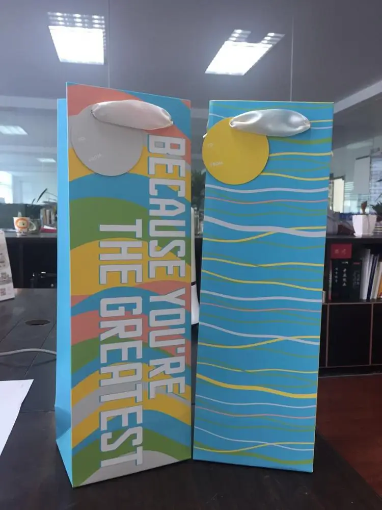Cute Paper Carrier Bag/paper packaging wine bag/Christmas paper bag for Christmas day