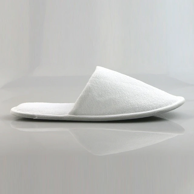 Hotel disposable travel 5 star personalized OEM towel closed hotel slippers