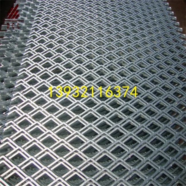 Aluminium expanded metal with Thickness: 1mm Strand width: 1.2mm Hole: 6mm x 12mm