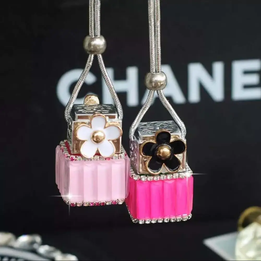Zou Ju Hua Car Perfume Bottle for Essential Oils Air Freshener Auto Pendant Ornament Car-styling Perfume Fragrance Accessories