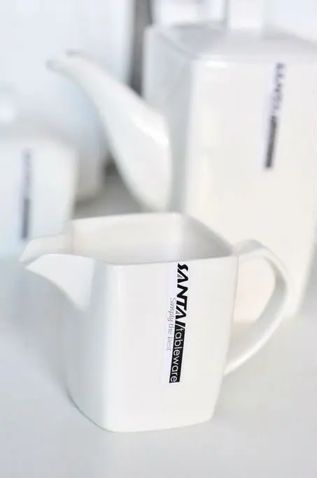 New Designed Wholesale Super White Plates Porcelain Dinnerware Set Ceramic