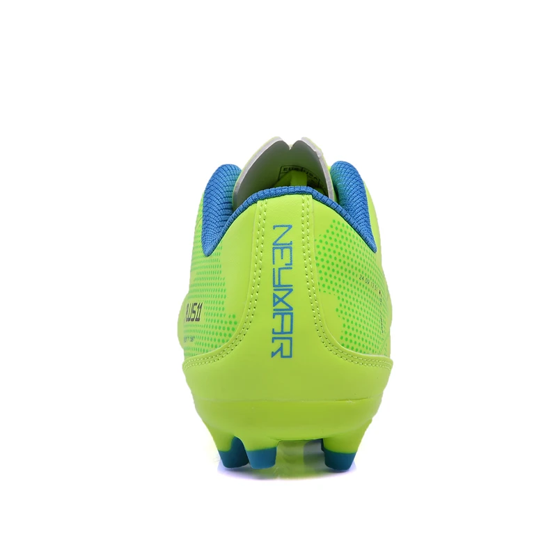 New design light sport football training shoes