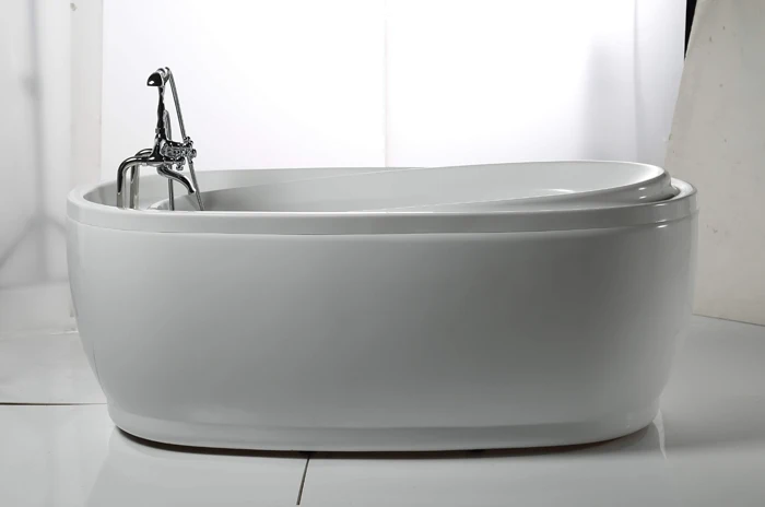 New bath tub / soaking bathtub