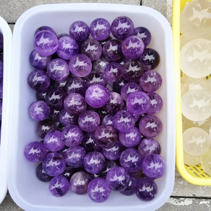 Natural Beautiful Amethyst Sphere Quartz for Spirital Healing Crystal Balls for sale
