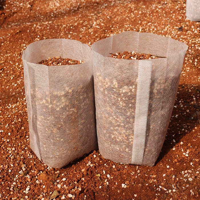 Non-Woven Fabrics Plants Seedling Bags Degradable Breeding Bag